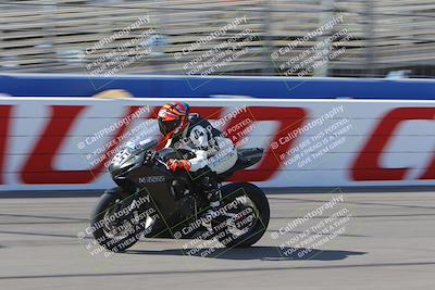 media/Aug-26-2022-Fastrack Riders (Fri) [[055e3b3c9d]]/Level 4/Session 1 Start Finish/